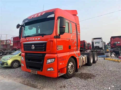 二手汕德卡牵引车