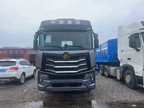 梁山豪沃MAX牵引车