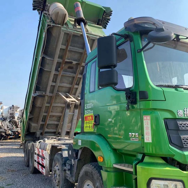 二手前四后八自卸车