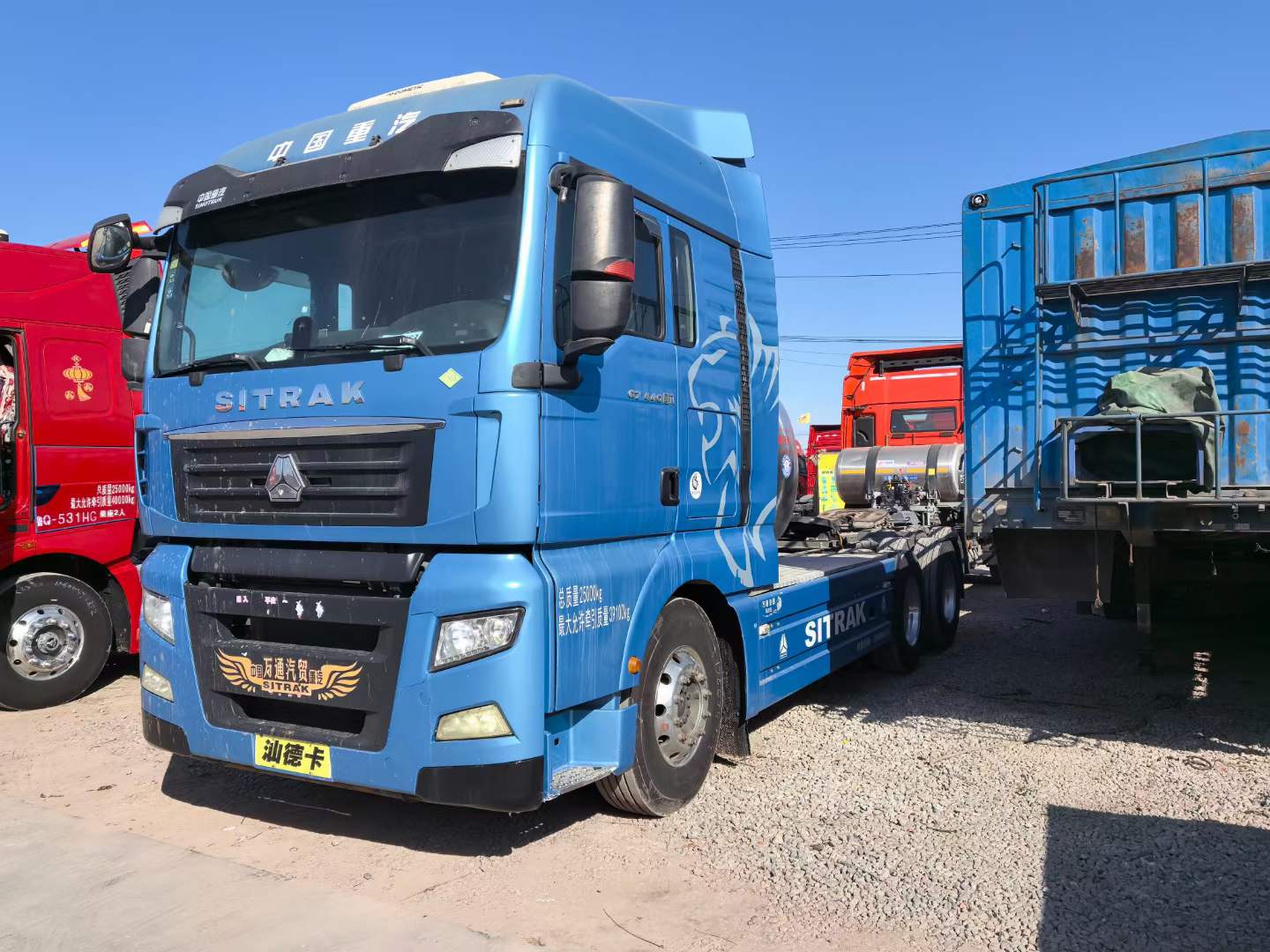 在购买二手牵引车时，应该注意哪些非凡娱乐
状况？