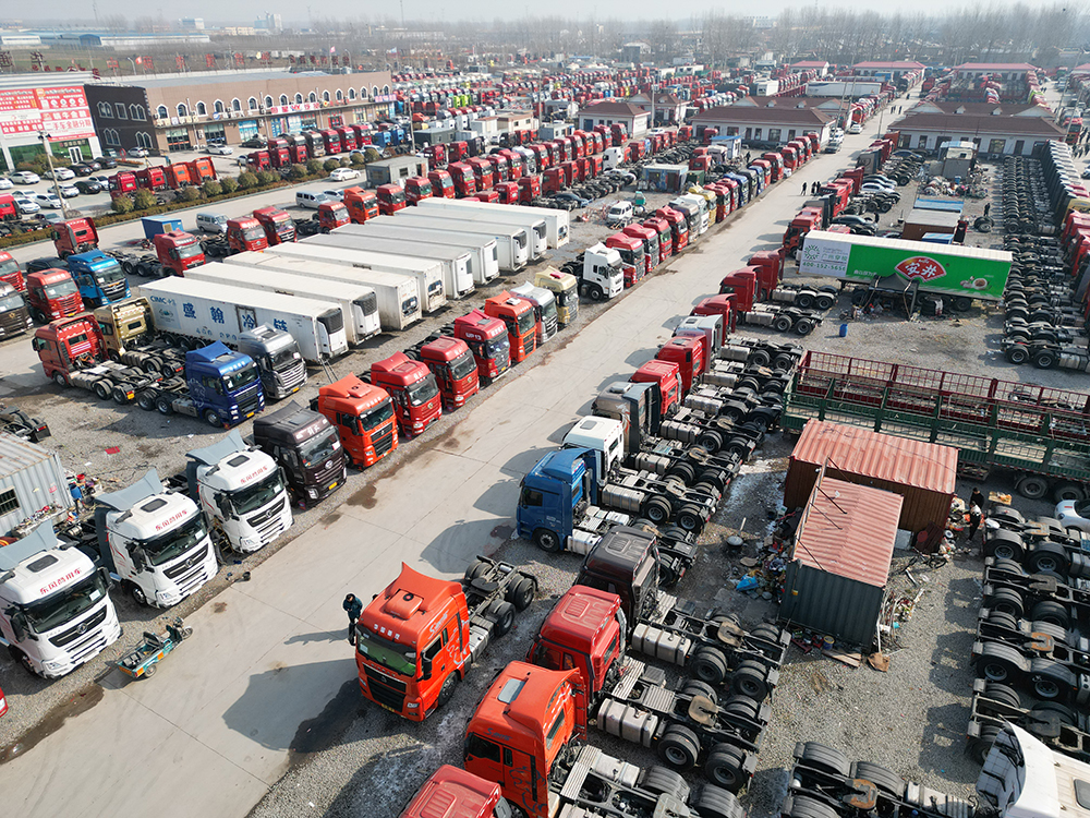 梁山二手车市场展示