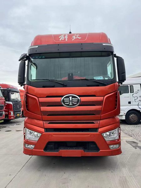 二手解放J7牵引车