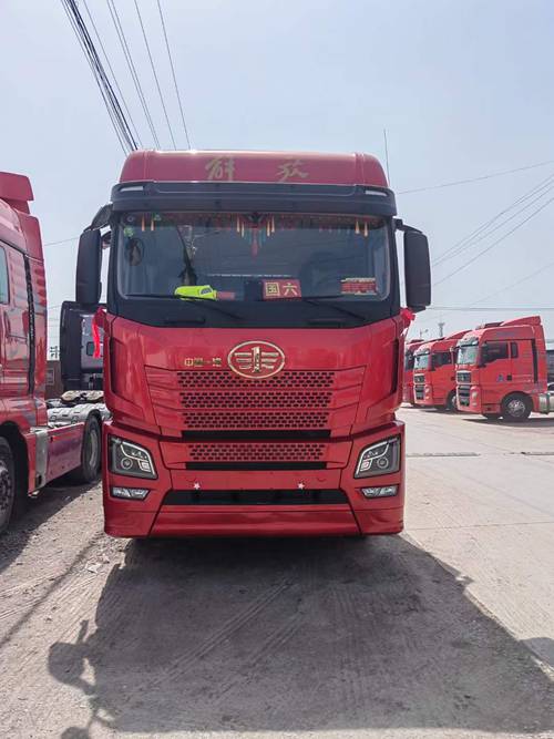 二手解放JH6牵引车610马力