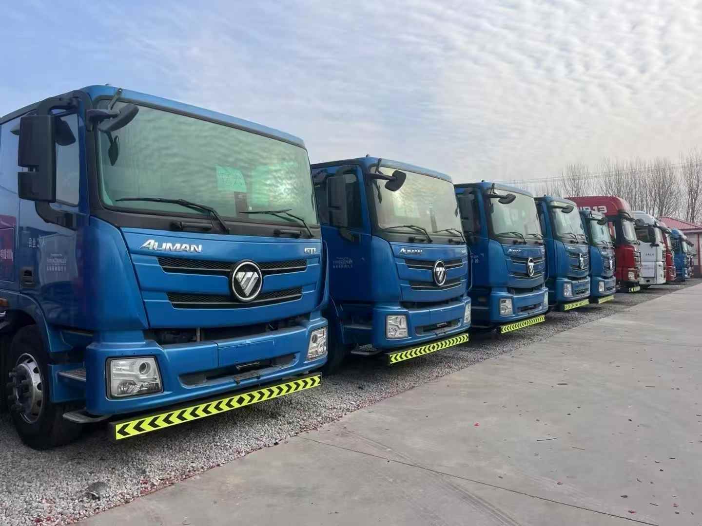 购买二手牵引车时检查非凡娱乐
事故历史的方法？